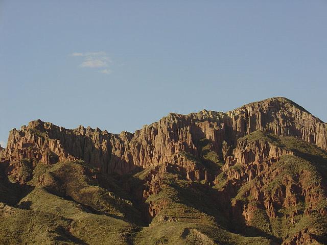 DSC01572 red mountains by moon valley