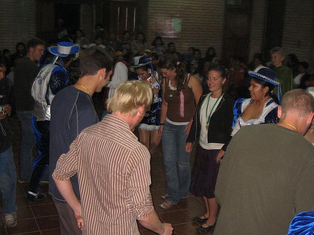 08-01-08 003 dancing the saya