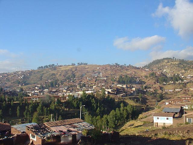 DSC01228 look at the rooftops