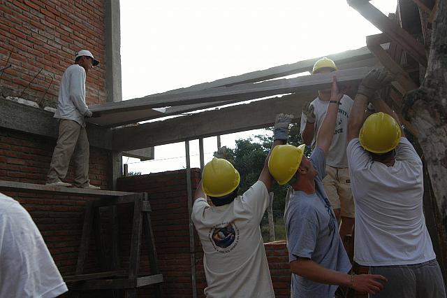 Karina 07 29 2008 018 Raising the supports