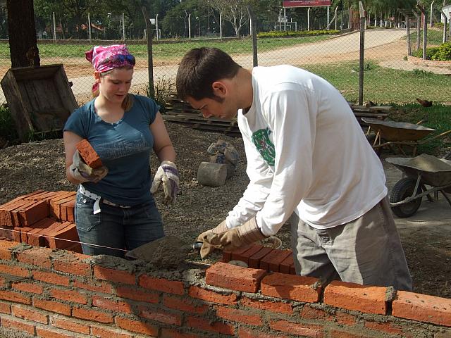 Linda 07 25 2008 218 Ryan and Andrea laying brick