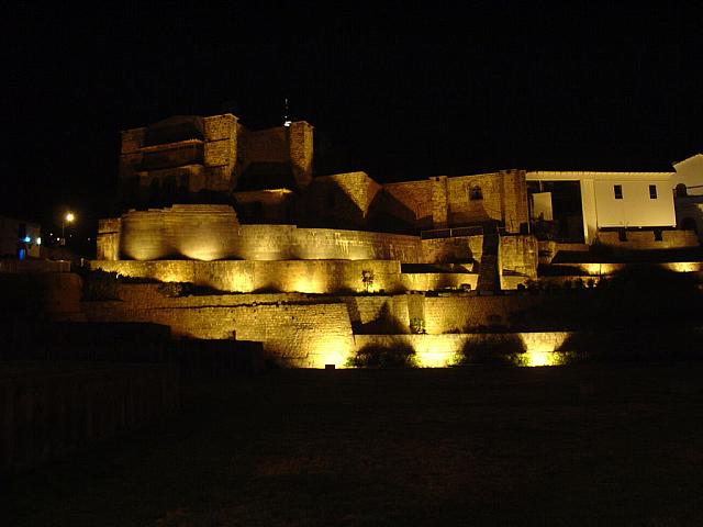 DSC01143 qurikancha at night