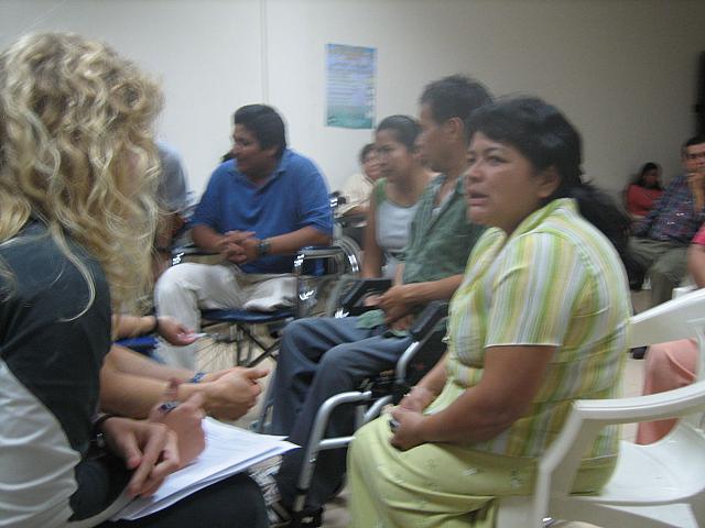 07-22-08 055 Meeting with some impedidos one on one