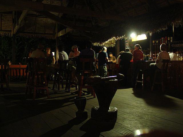 DSC01103 bar area
