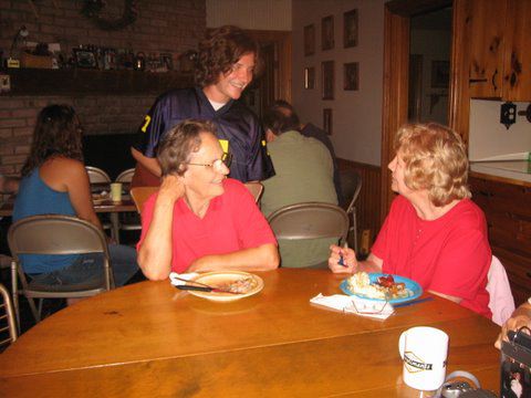 Reunion 08 001 Grandma Joan Megan