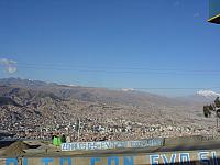 DSC01474 La Paz from the bus first view