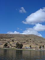 DSC01385 islands along the shore of Titicaca