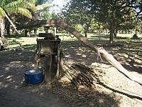 07-27-08 011 Sugar cane press